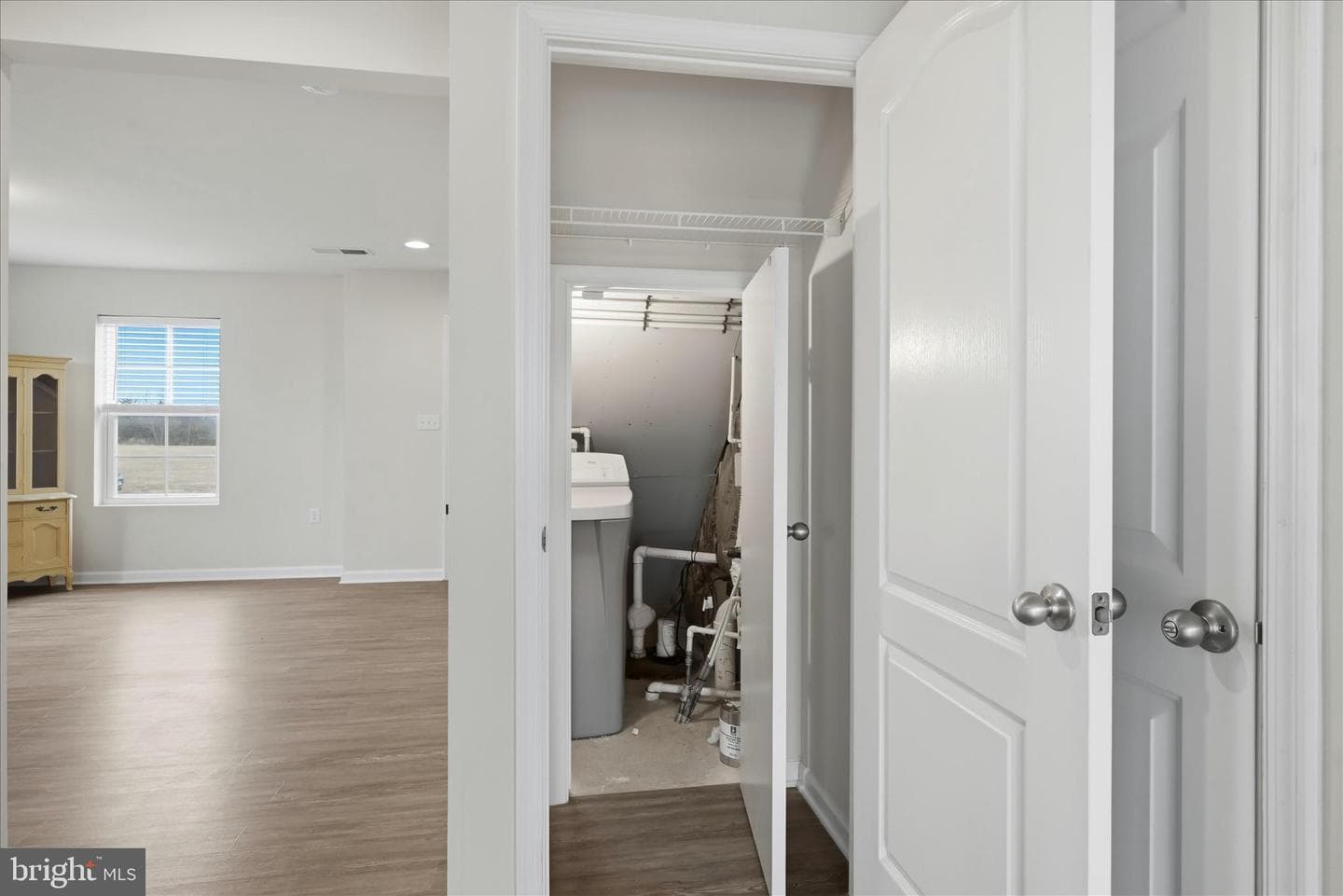 152 Eurasian Drive photo 26