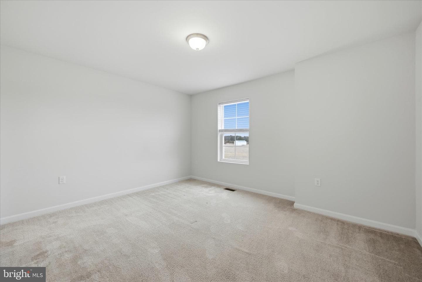 152 Eurasian Drive photo 30