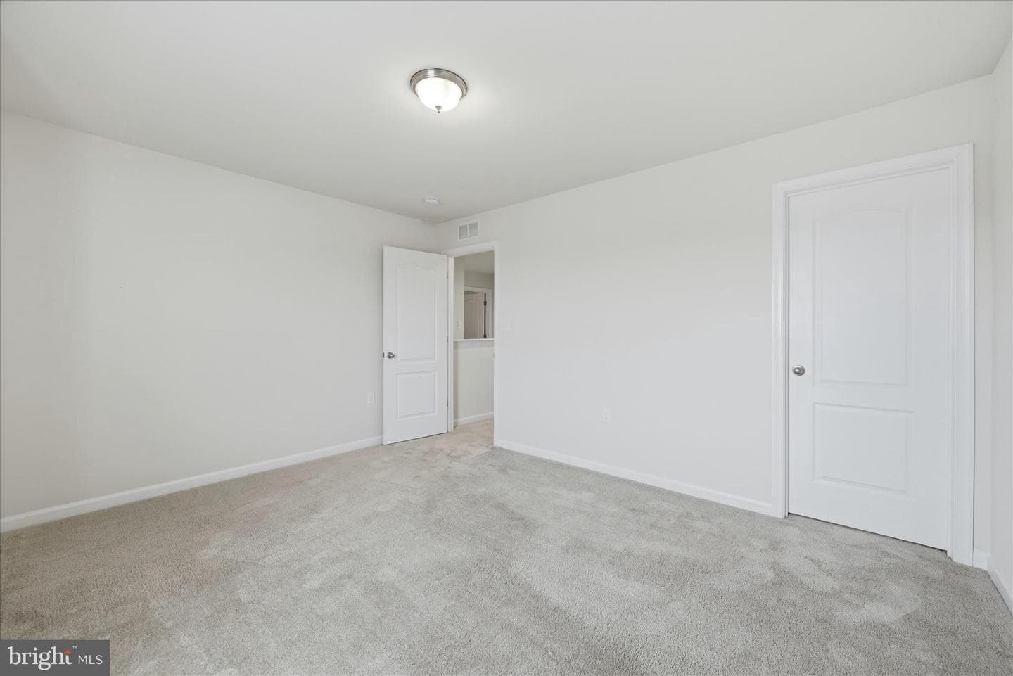152 Eurasian Drive photo 31