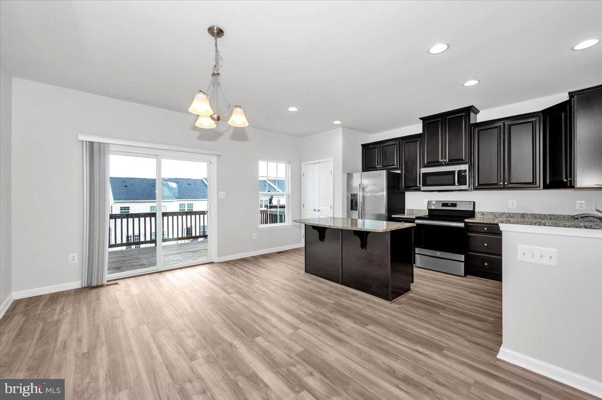 105 Montreal Way photo 18