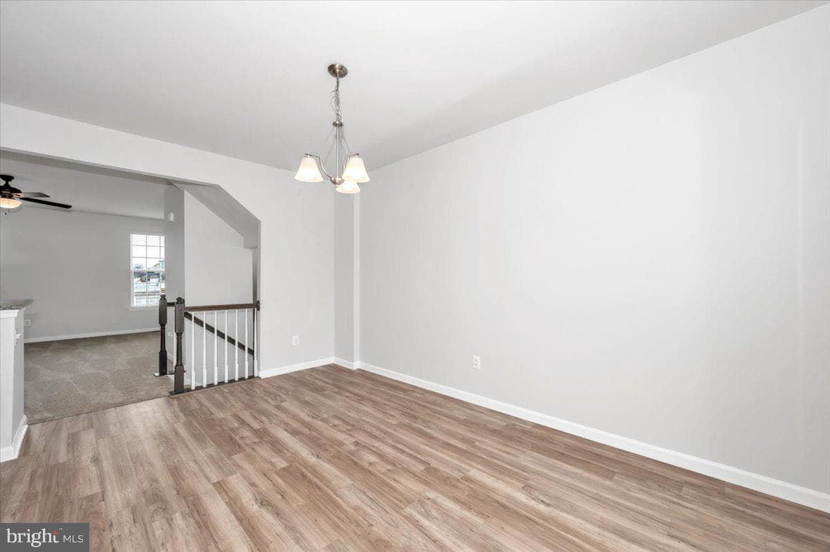 105 Montreal Way photo 20