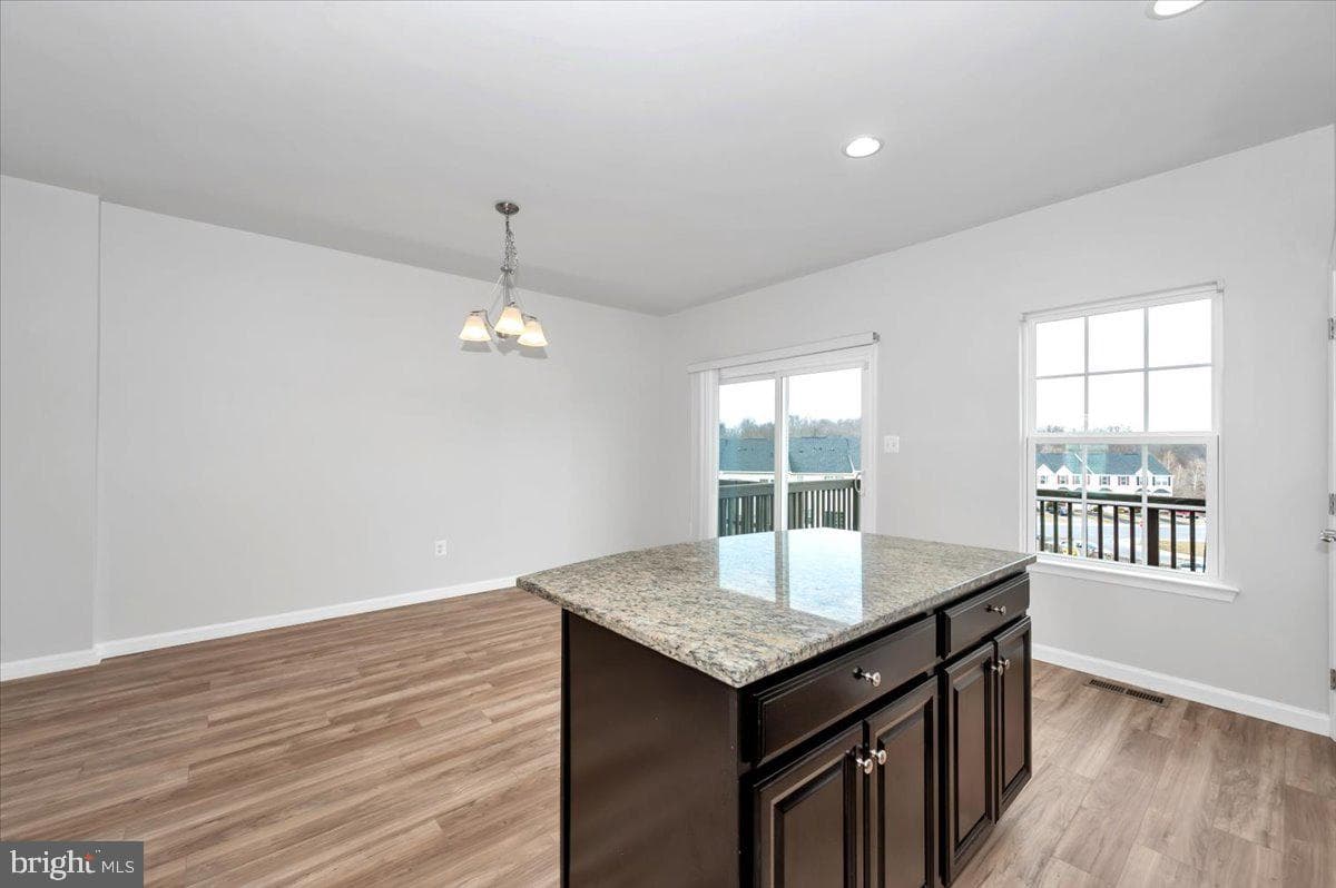 105 Montreal Way photo 27