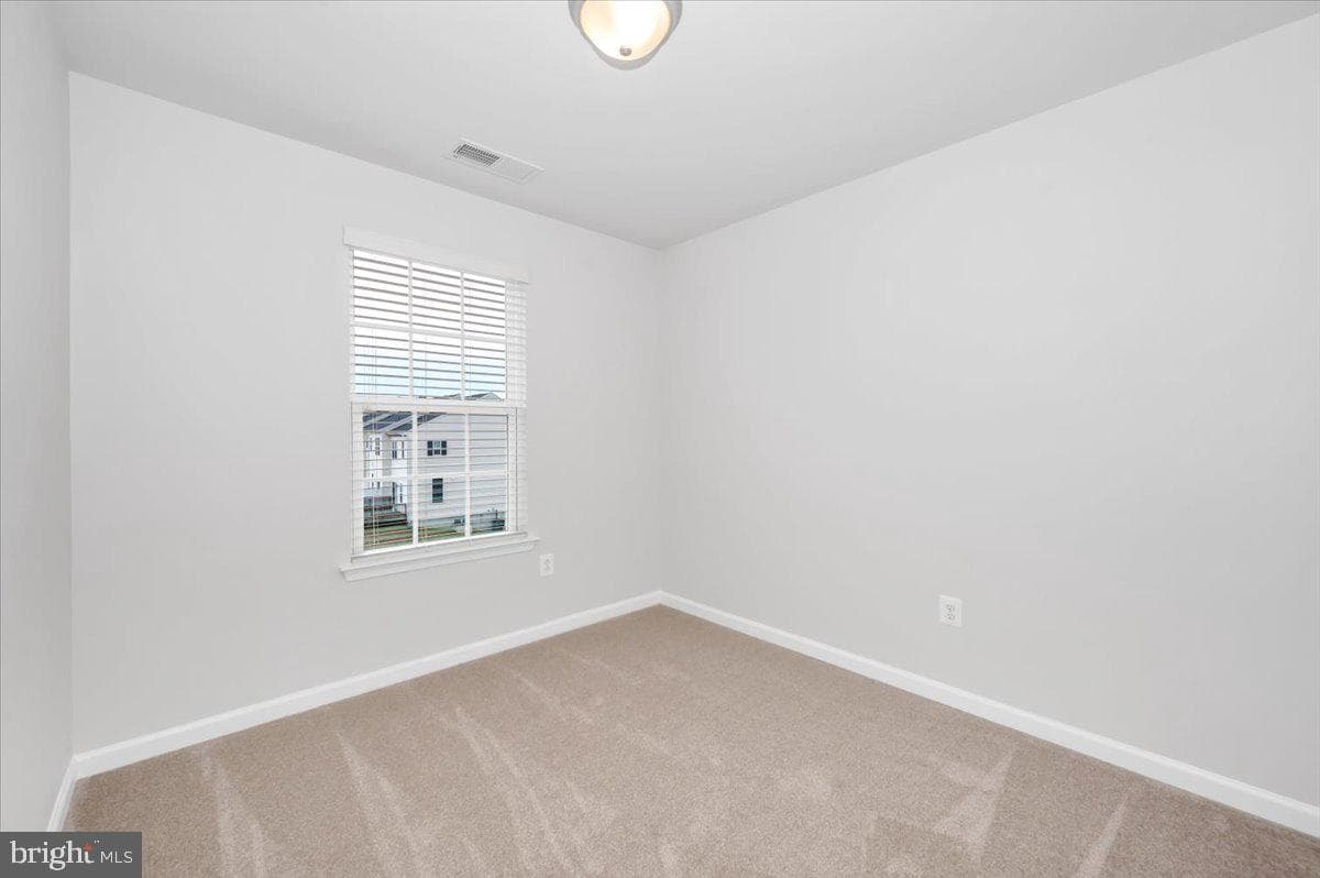 105 Montreal Way photo 40