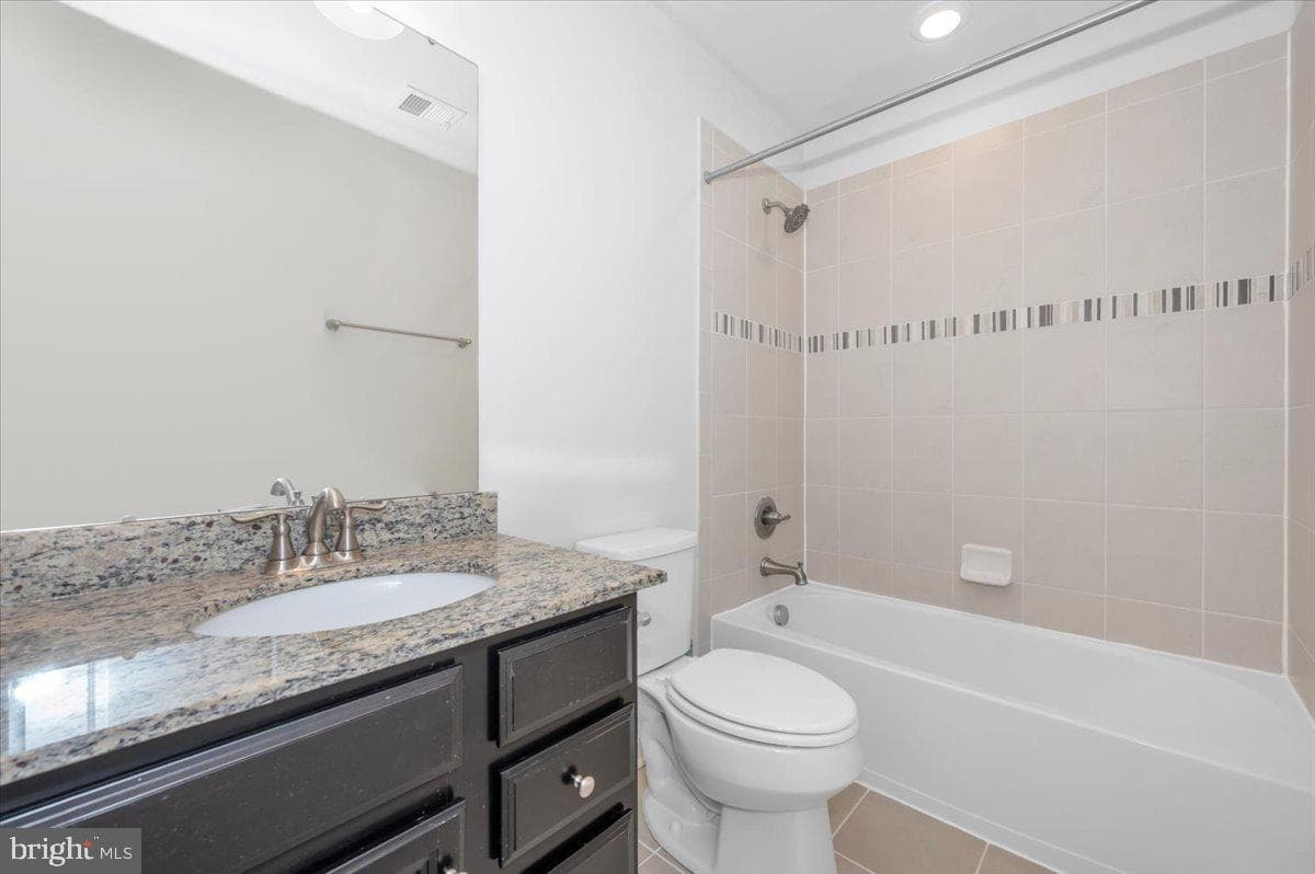 105 Montreal Way photo 44