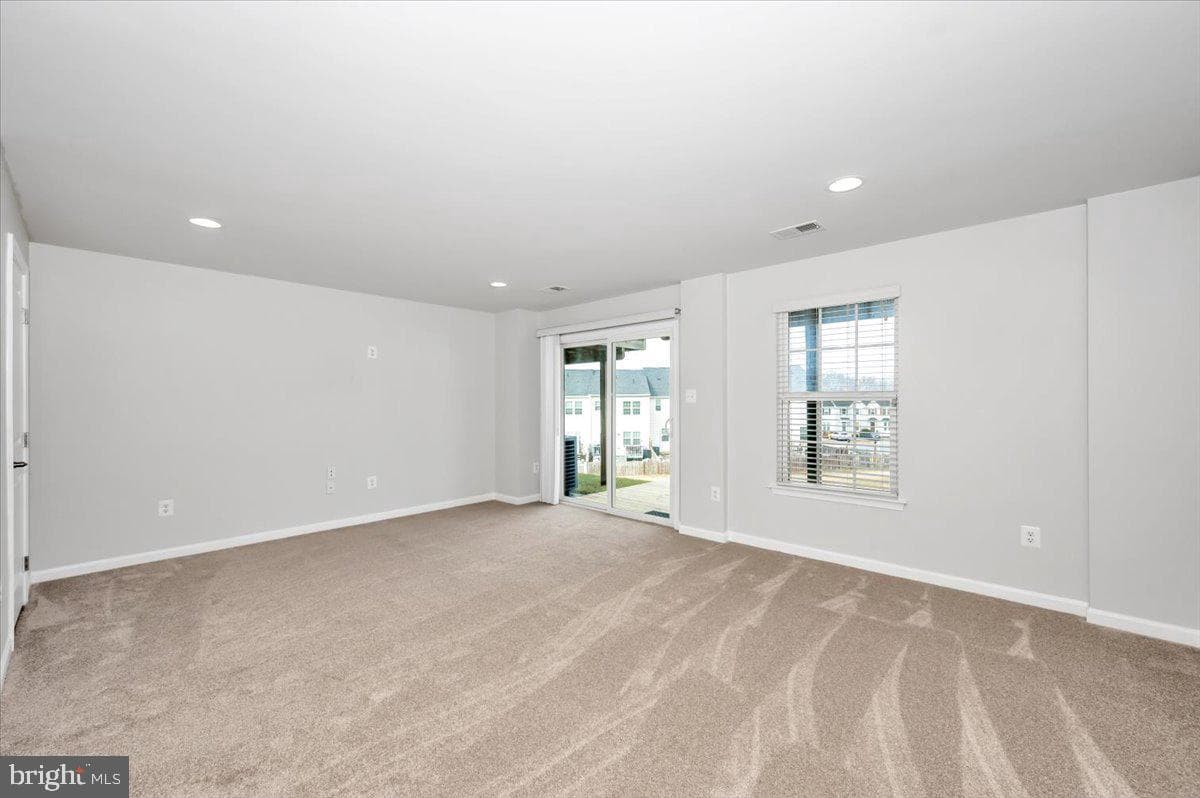 105 Montreal Way photo 7