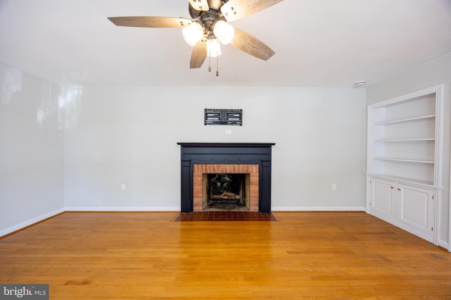 203 N Rosemont Avenue photo 30