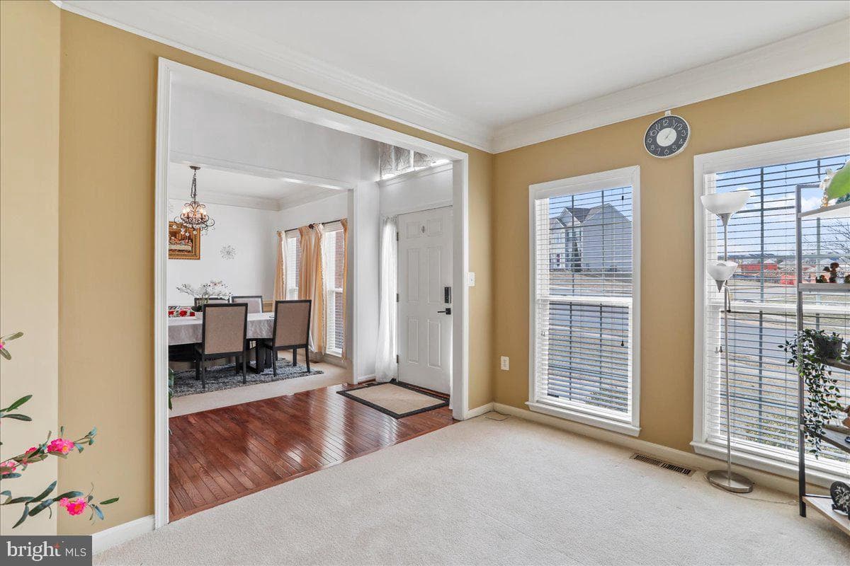 301 Fontana Circle photo 11