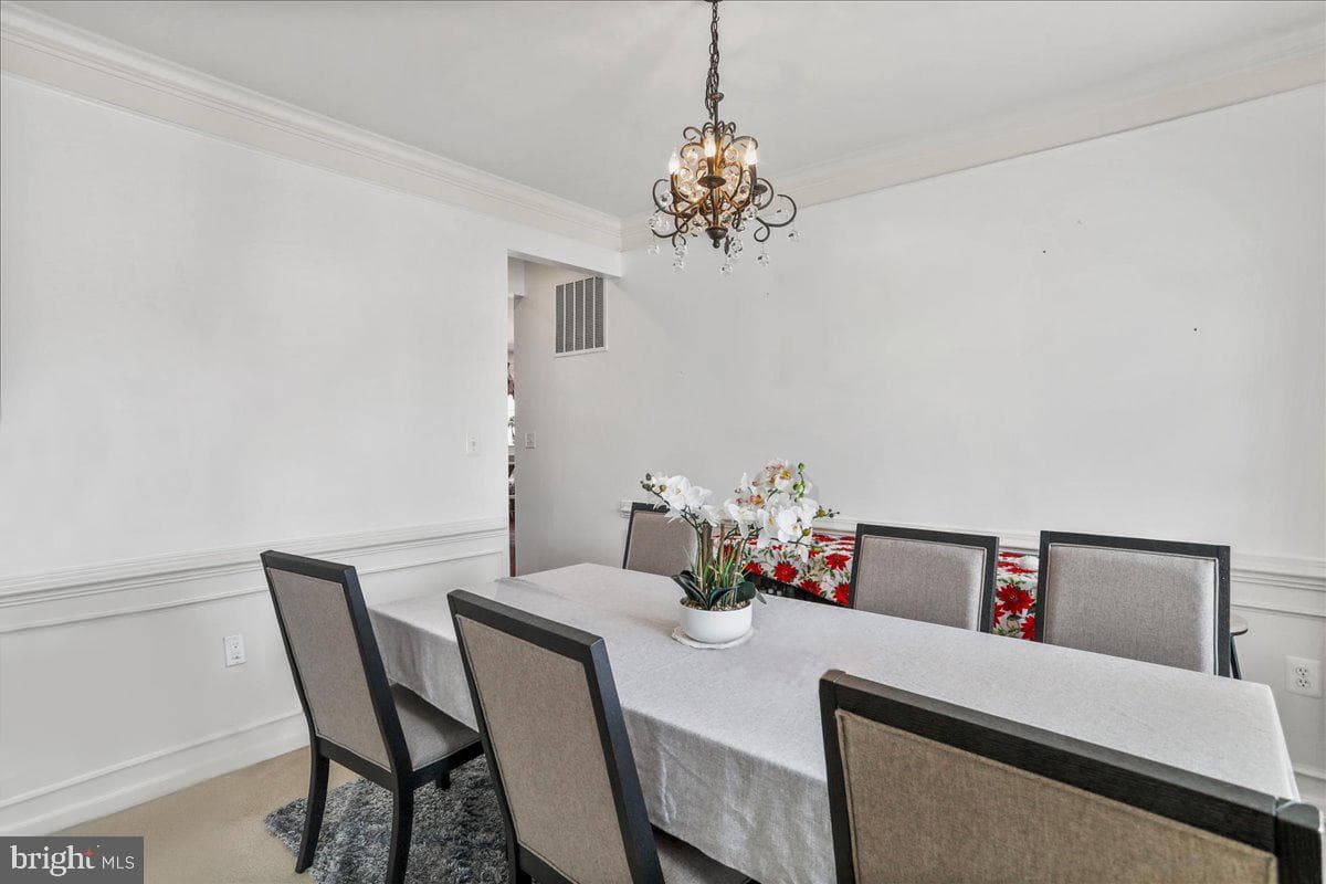 301 Fontana Circle photo 12