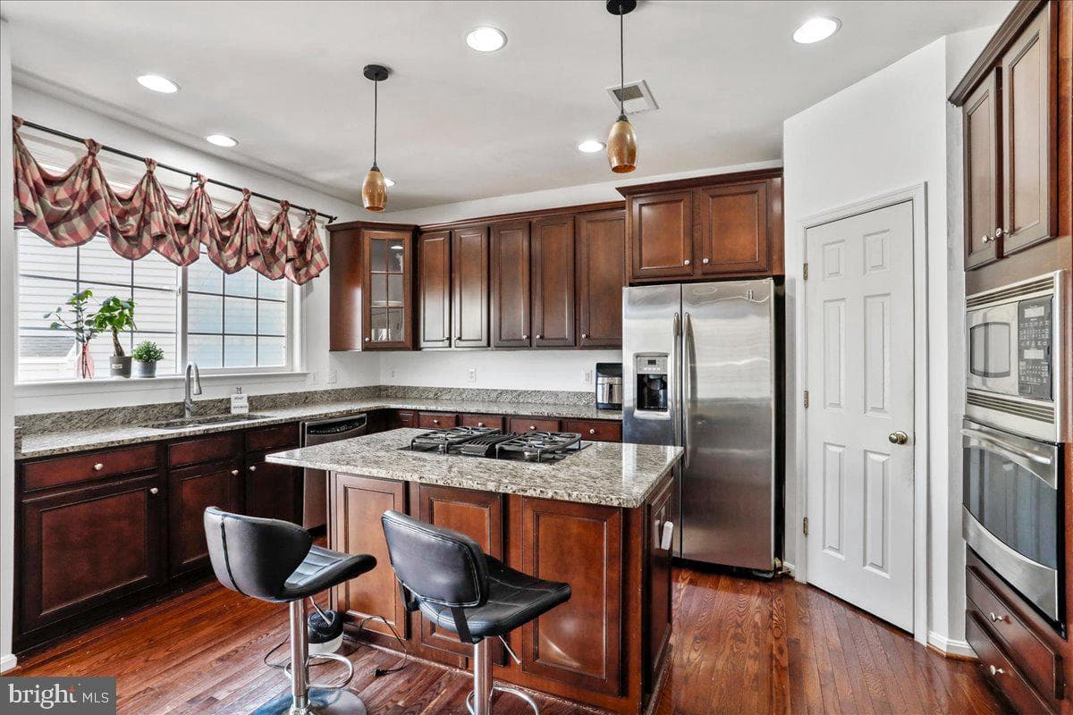 301 Fontana Circle photo 21