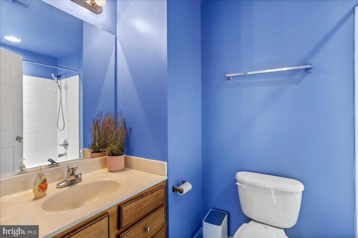 301 Fontana Circle photo 37