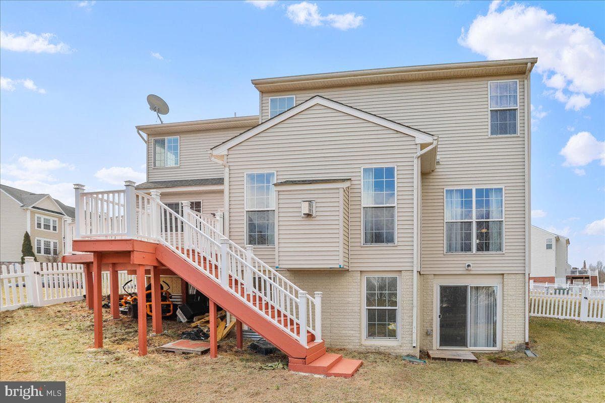 301 Fontana Circle photo 42