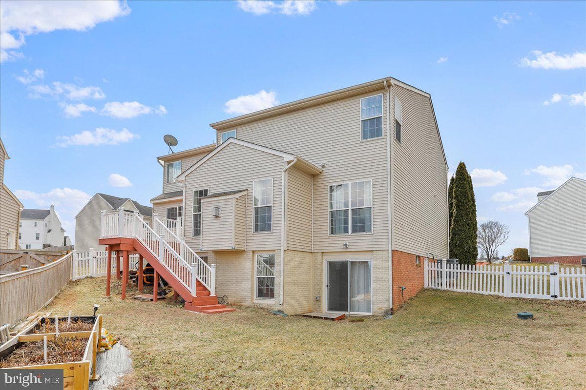 301 Fontana Circle photo 6