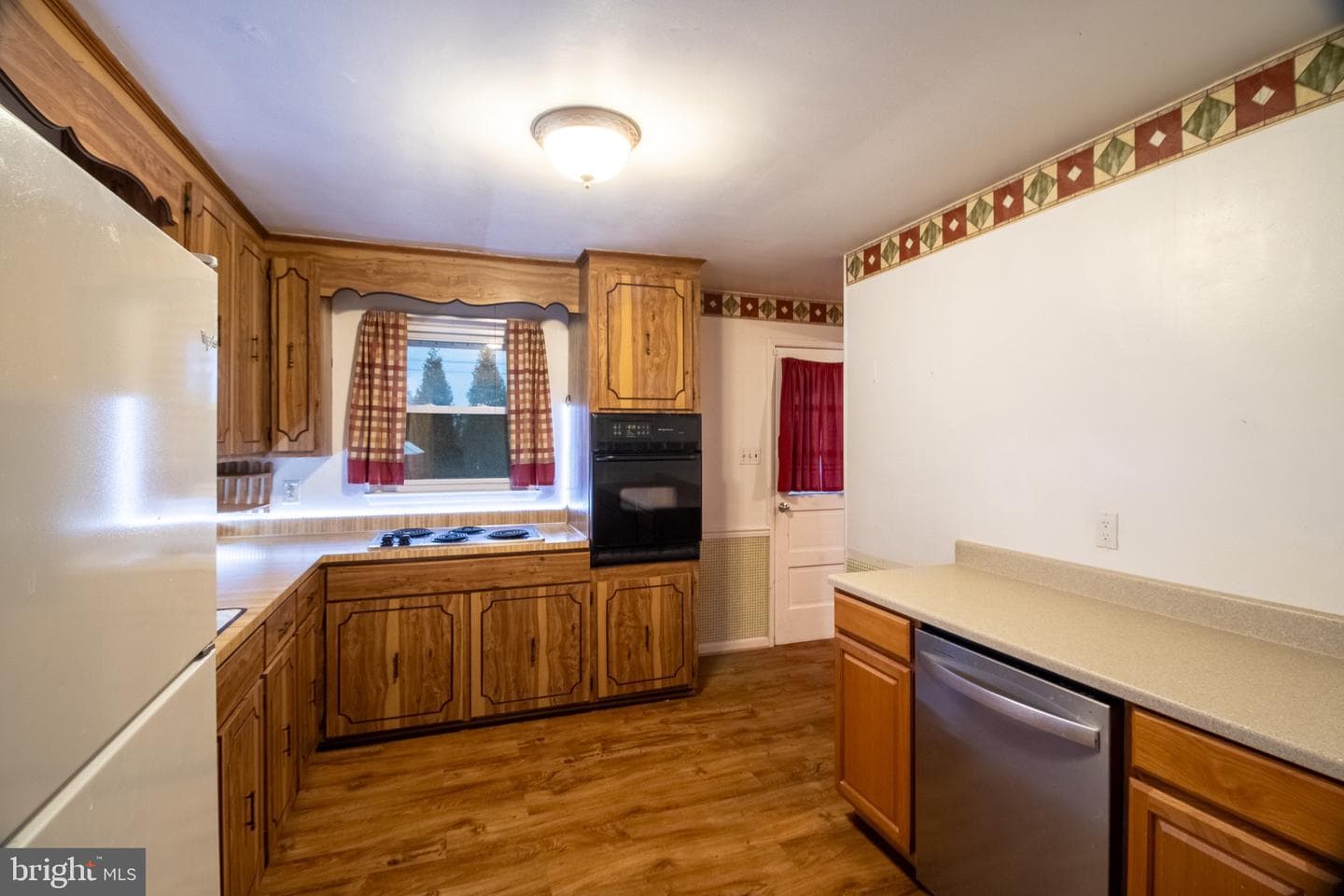 1114 Circle Drive photo 9