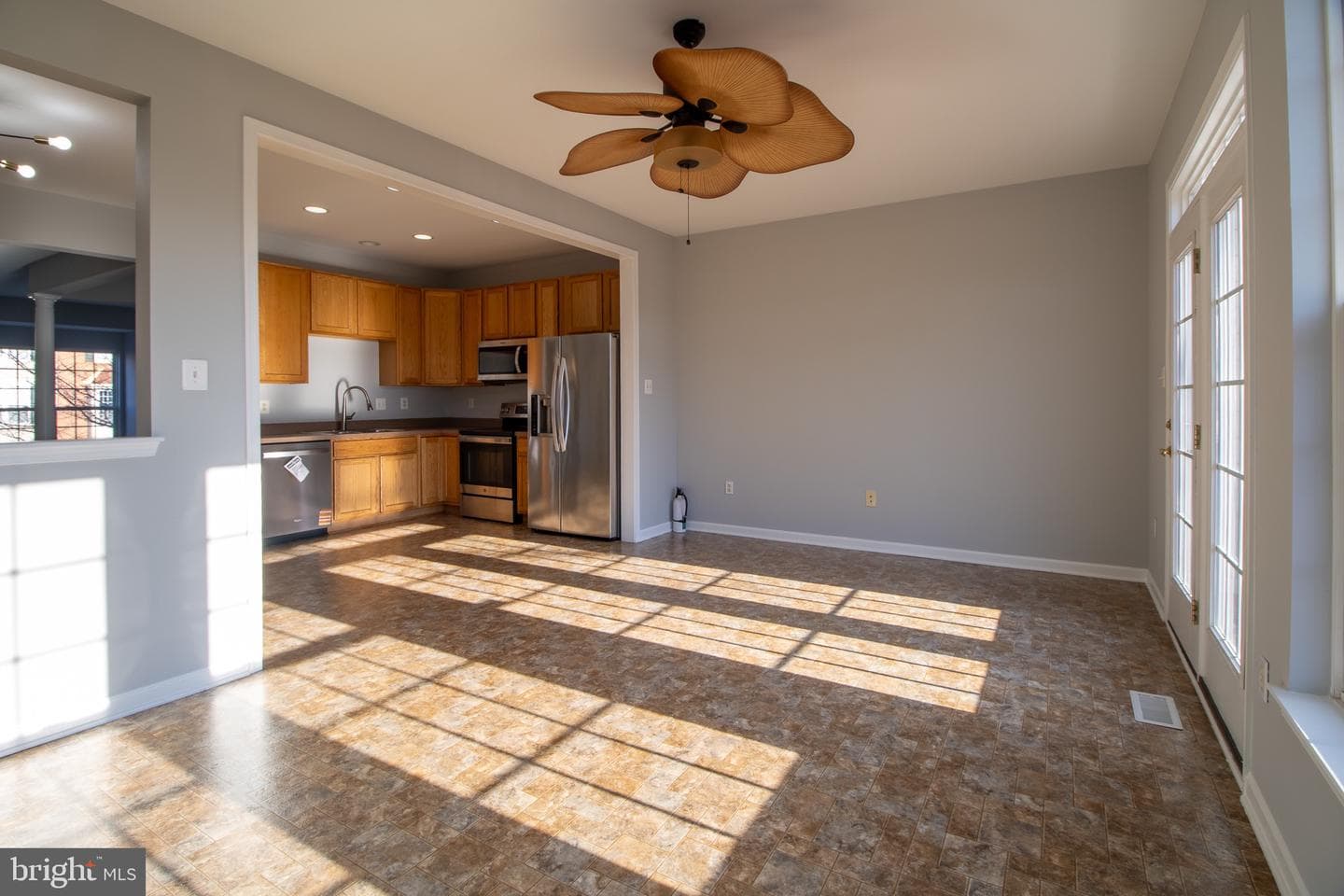 98 Lullwater Way photo 10