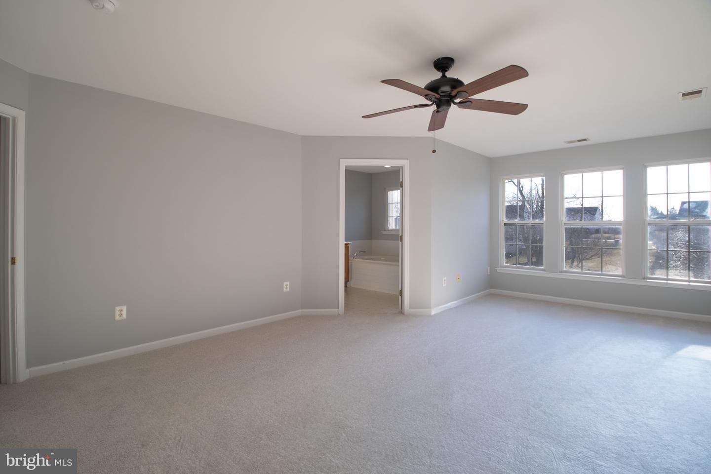 98 Lullwater Way photo 21