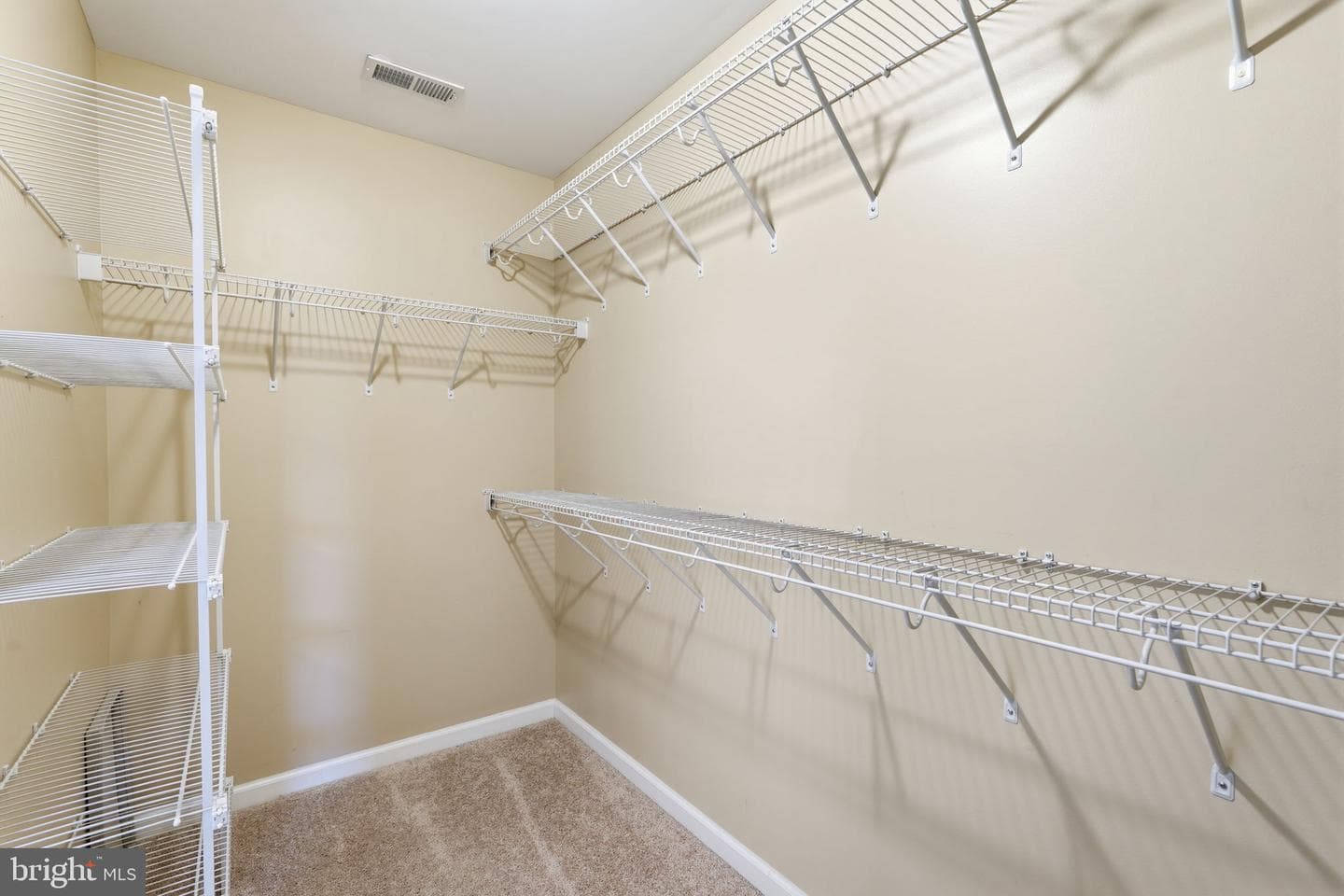 16 Azera Drive photo 22