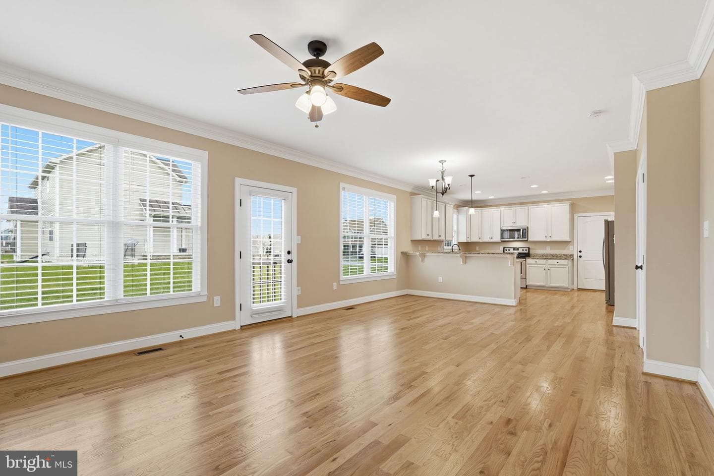16 Azera Drive photo 9