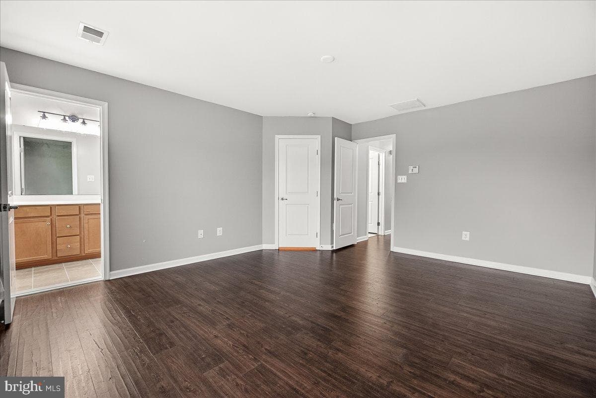 37 Erie Place photo 19