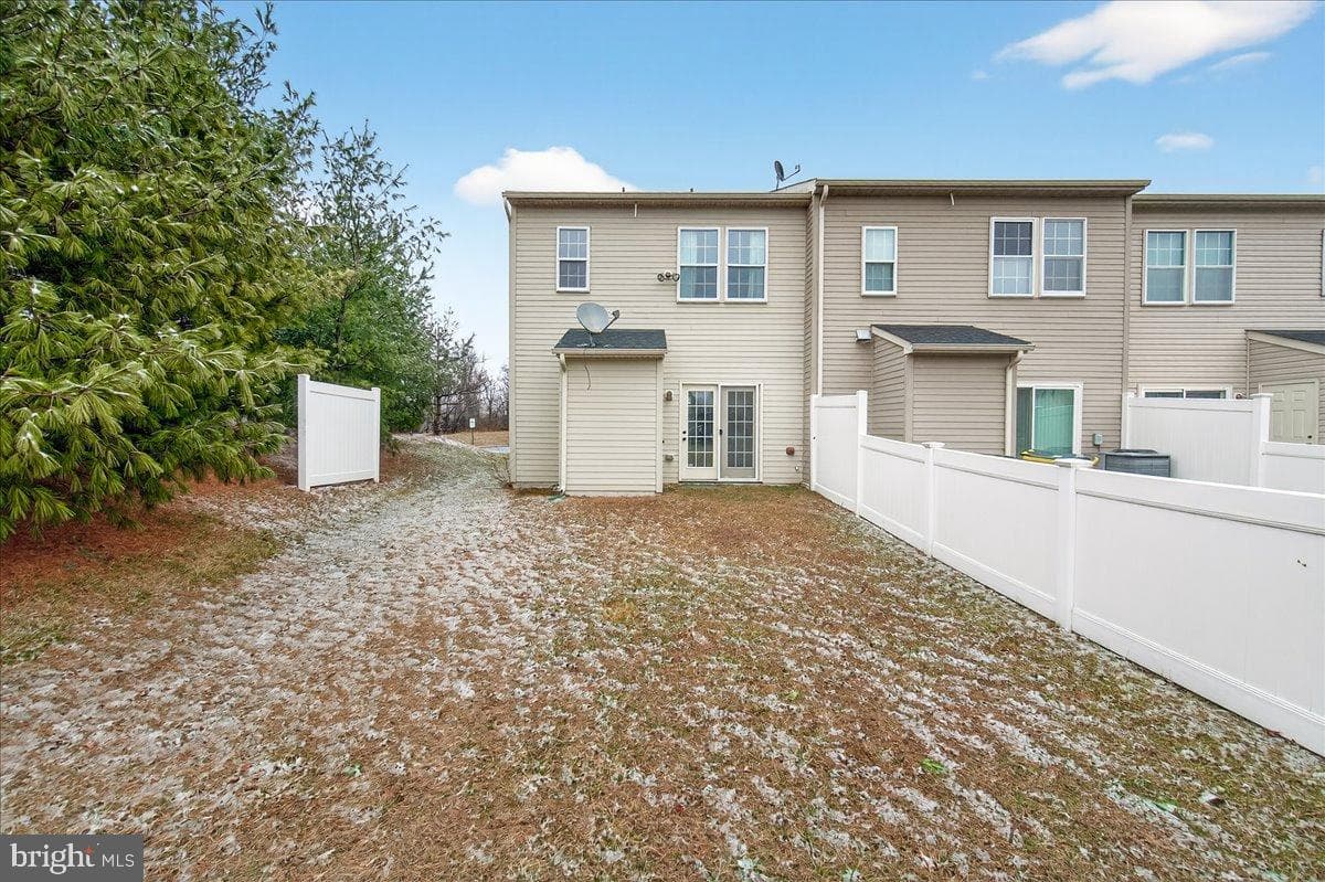 37 Erie Place photo 27