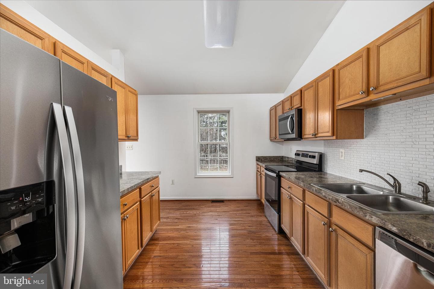 512 Ford Circle photo 10