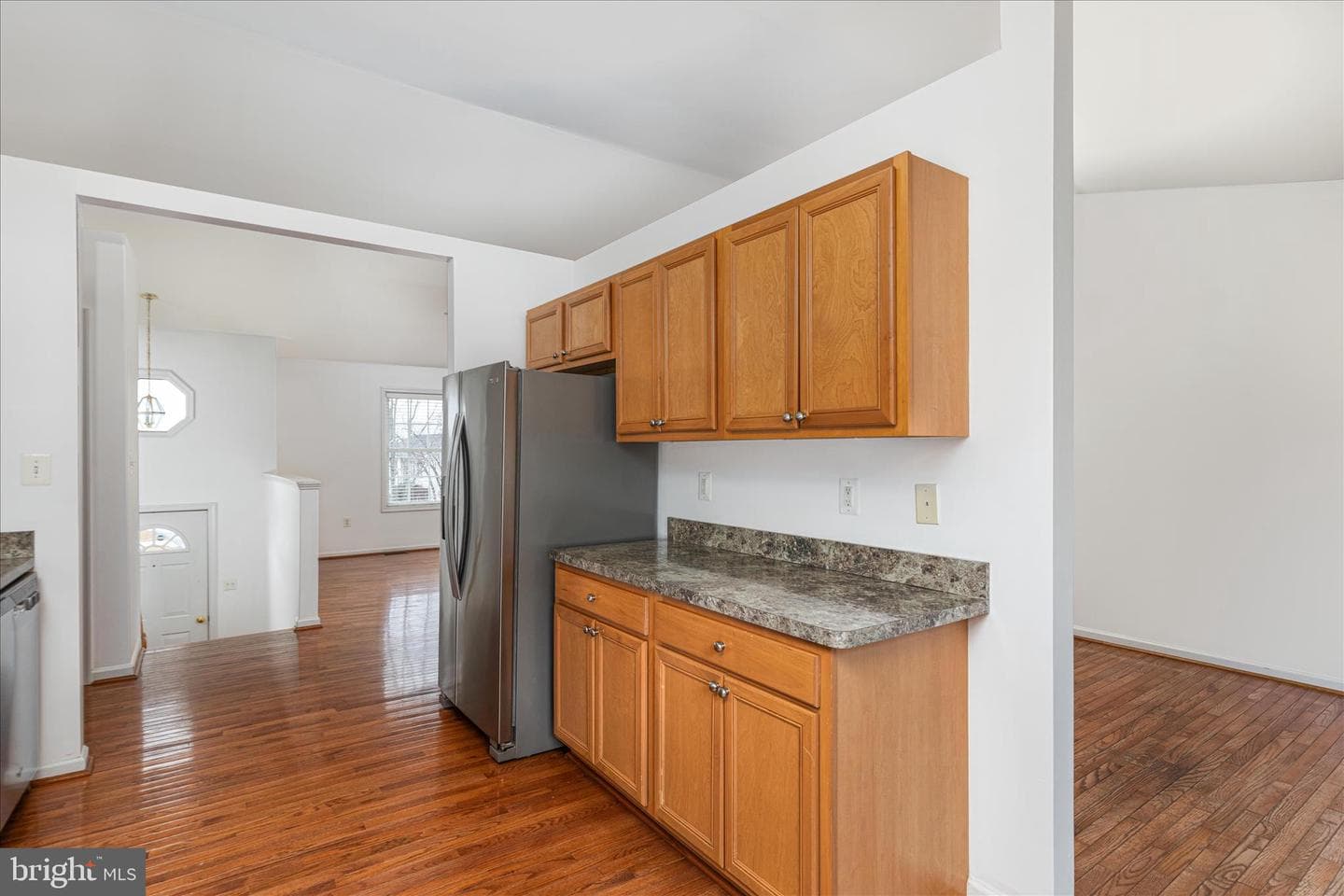 512 Ford Circle photo 13