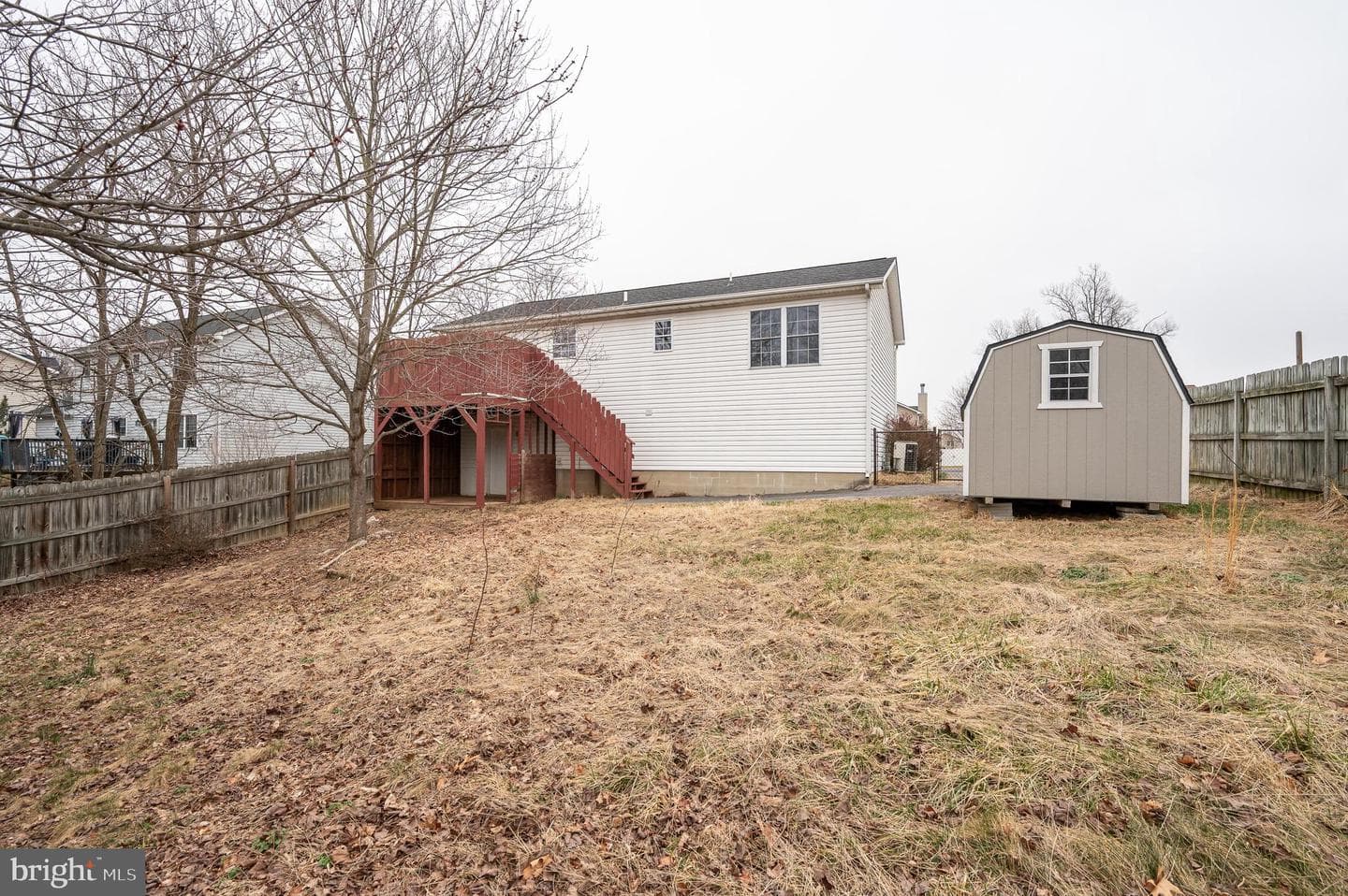 18 Veterans Way photo 12