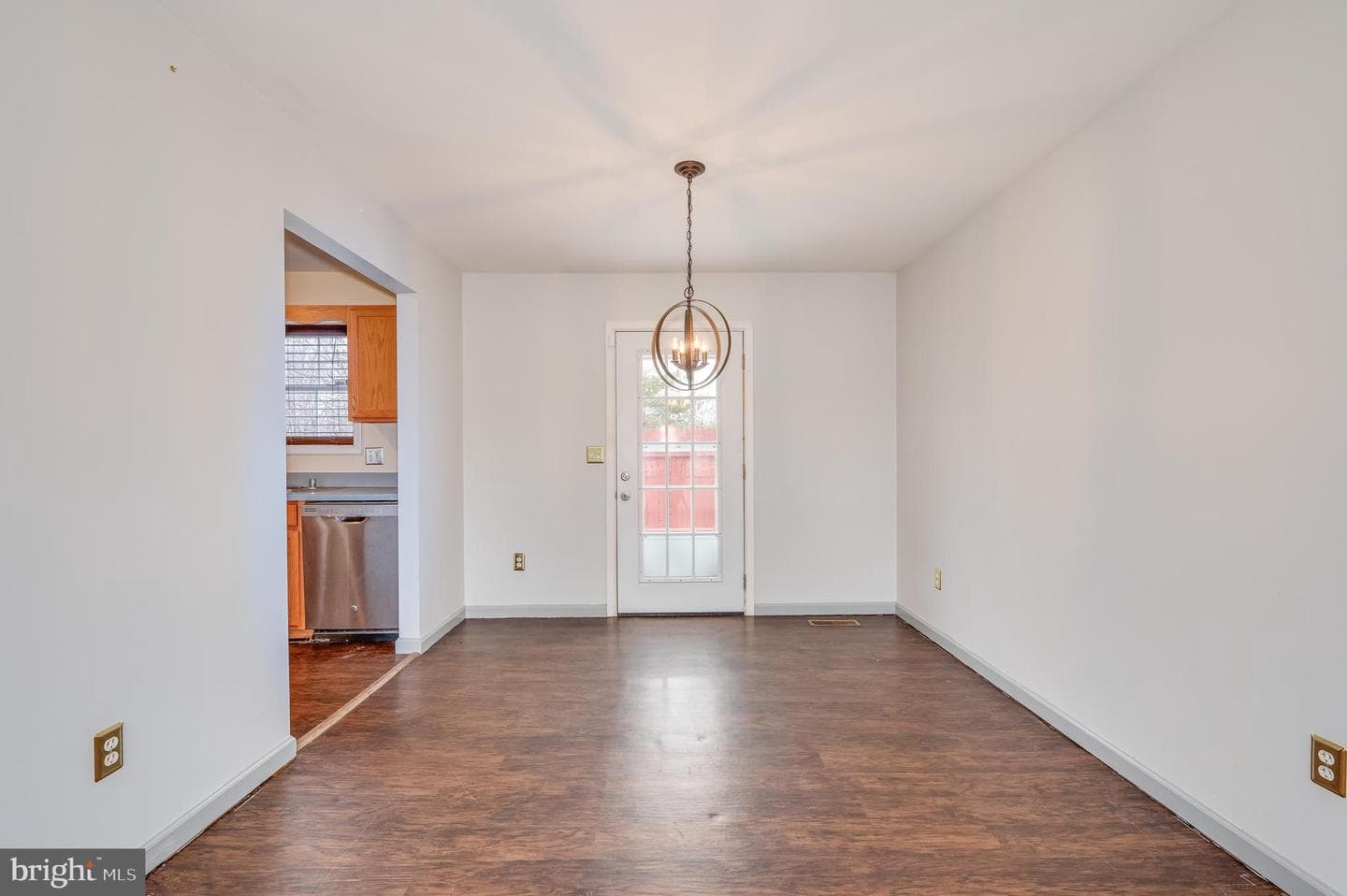 18 Veterans Way photo 26