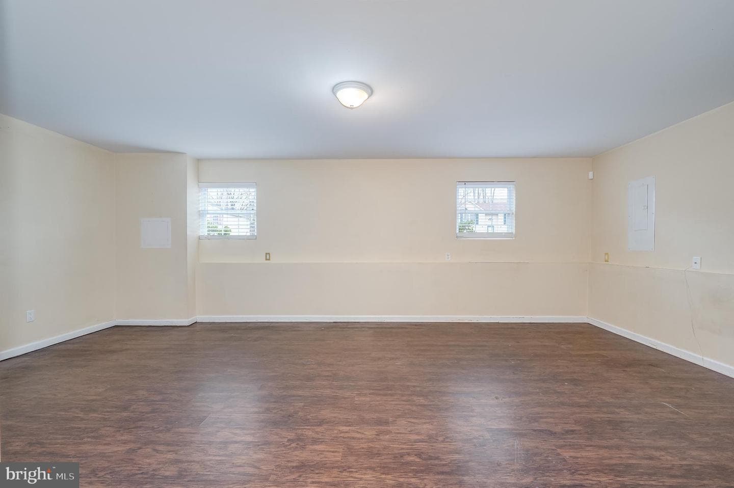 18 Veterans Way photo 49