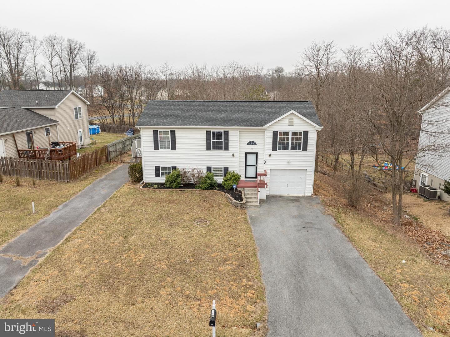 18 Veterans Way photo 55