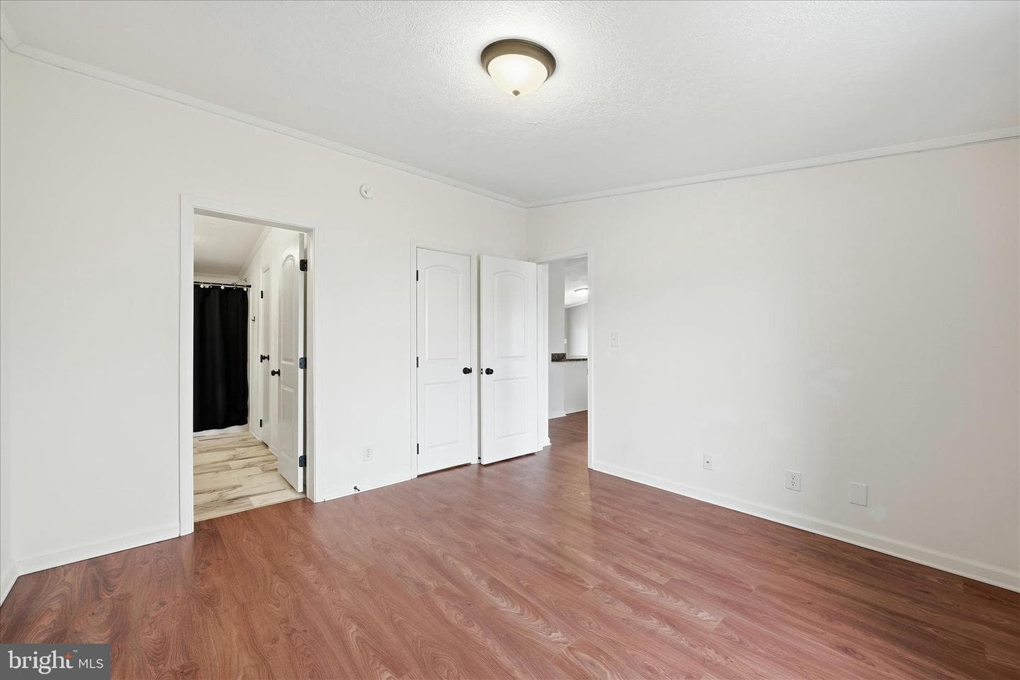 1068 Teal Road N photo 21