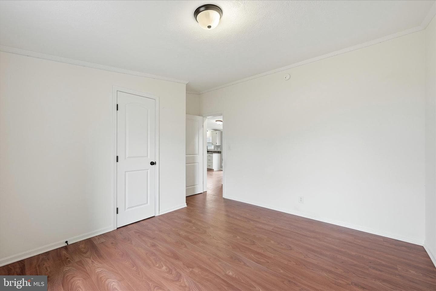 1068 Teal Road N photo 24