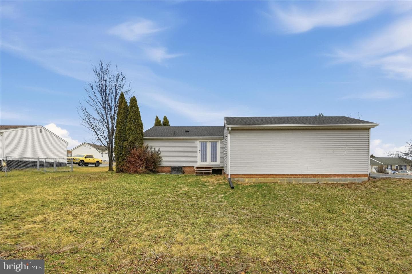 1068 Teal Road N photo 30