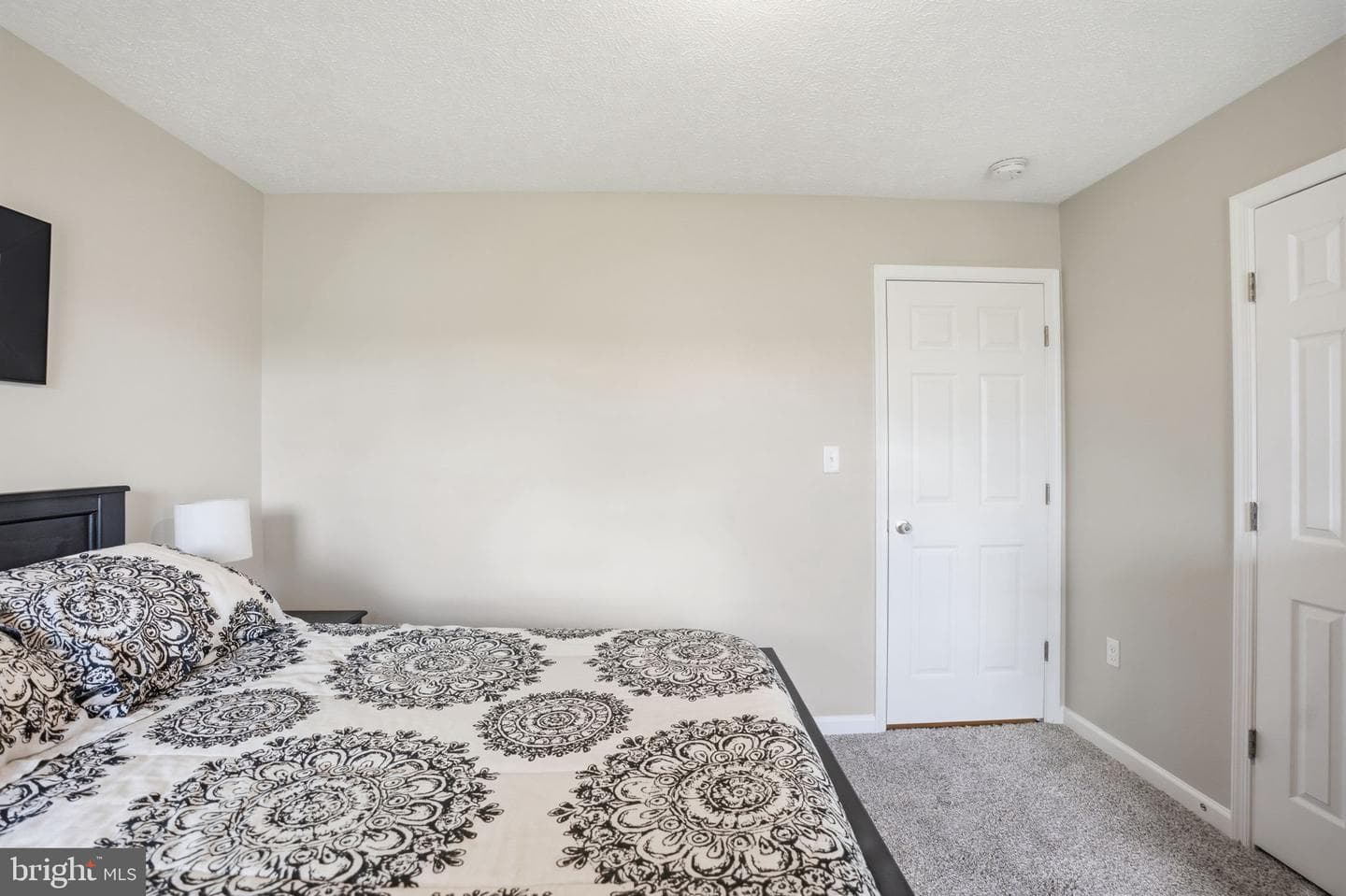 82 Latrobe Drive photo 37