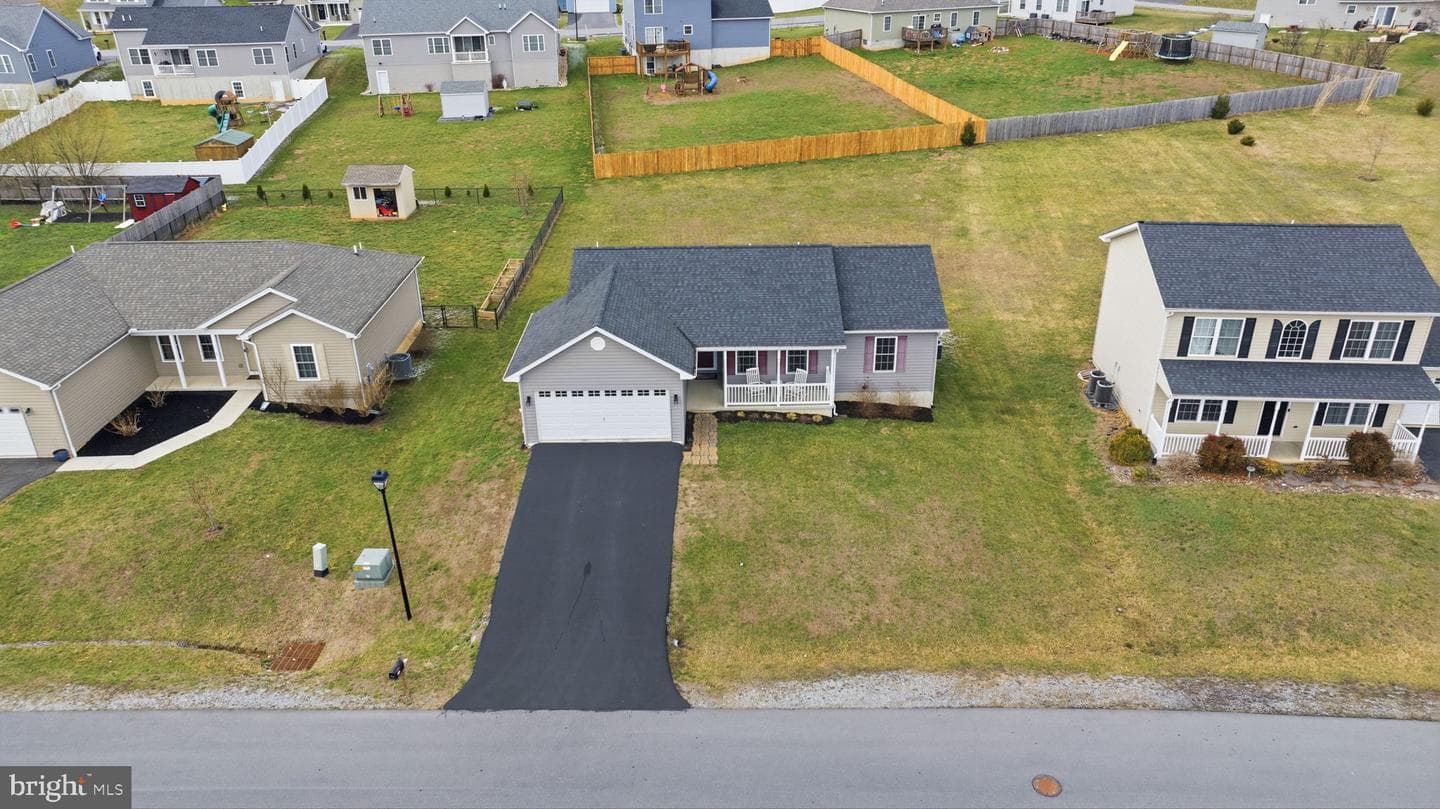 82 Latrobe Drive photo 4