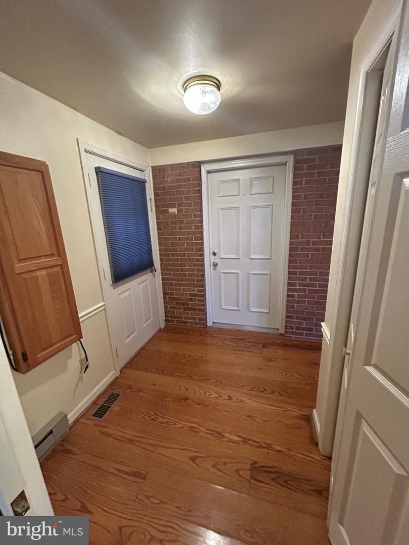 8509 Winchester Avenue photo 16