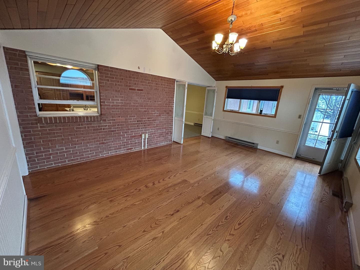 8509 Winchester Avenue photo 7
