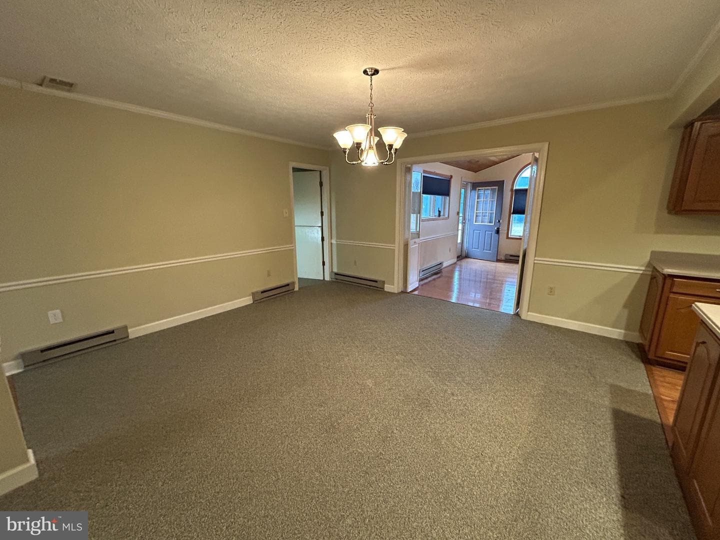 8509 Winchester Avenue photo 9