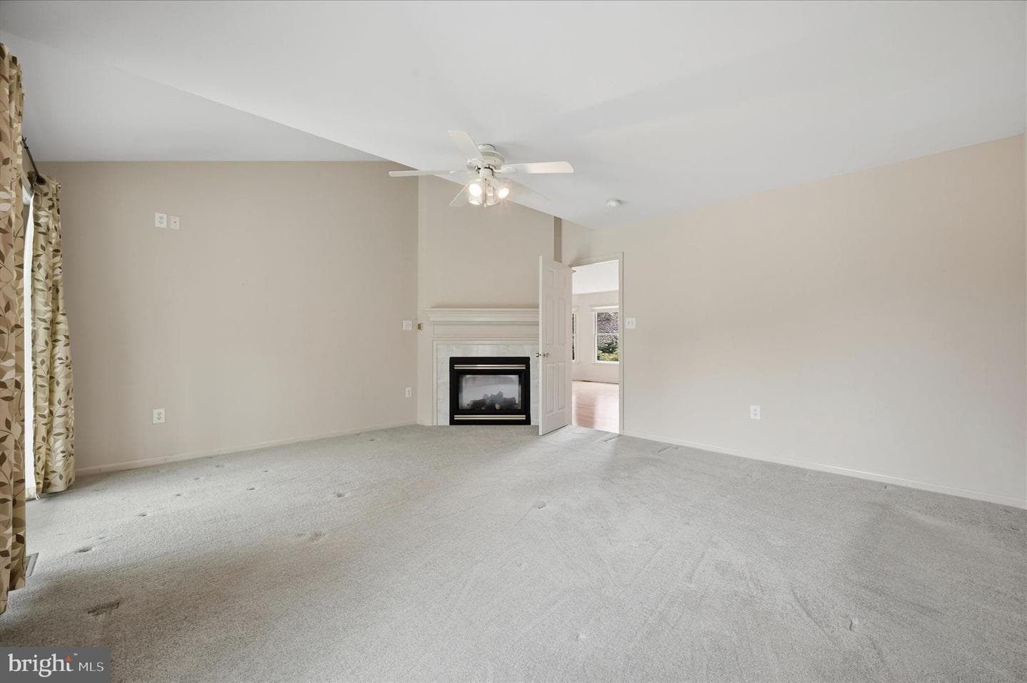 238 Comstock Drive photo 19