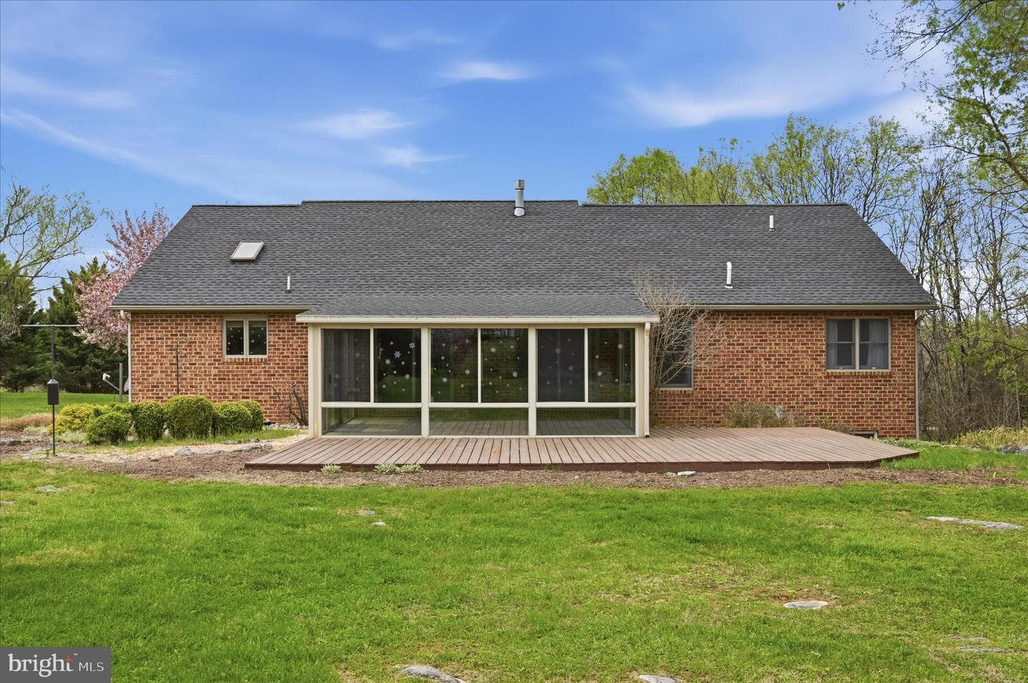 238 Comstock Drive photo 48