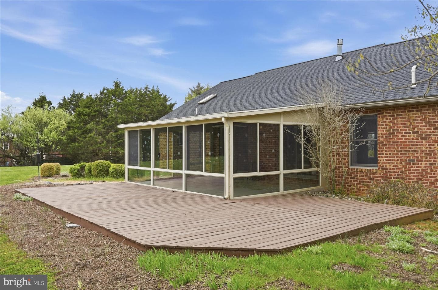 238 Comstock Drive photo 49