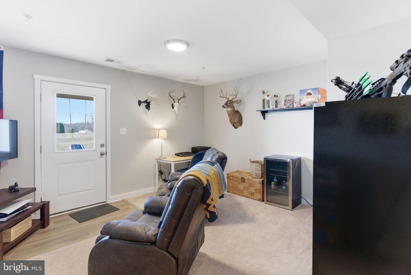 125 Carnes Way photo 4