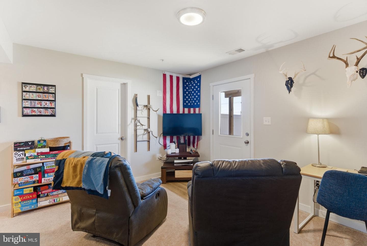 125 Carnes Way photo 6