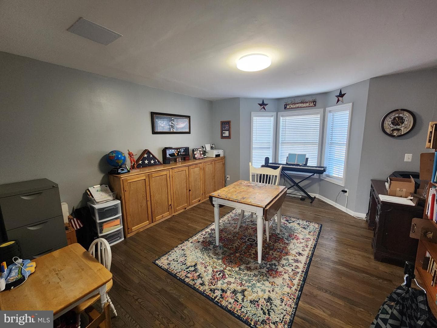 185 Embassy Court photo 16