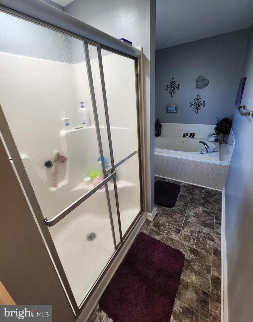 185 Embassy Court photo 21