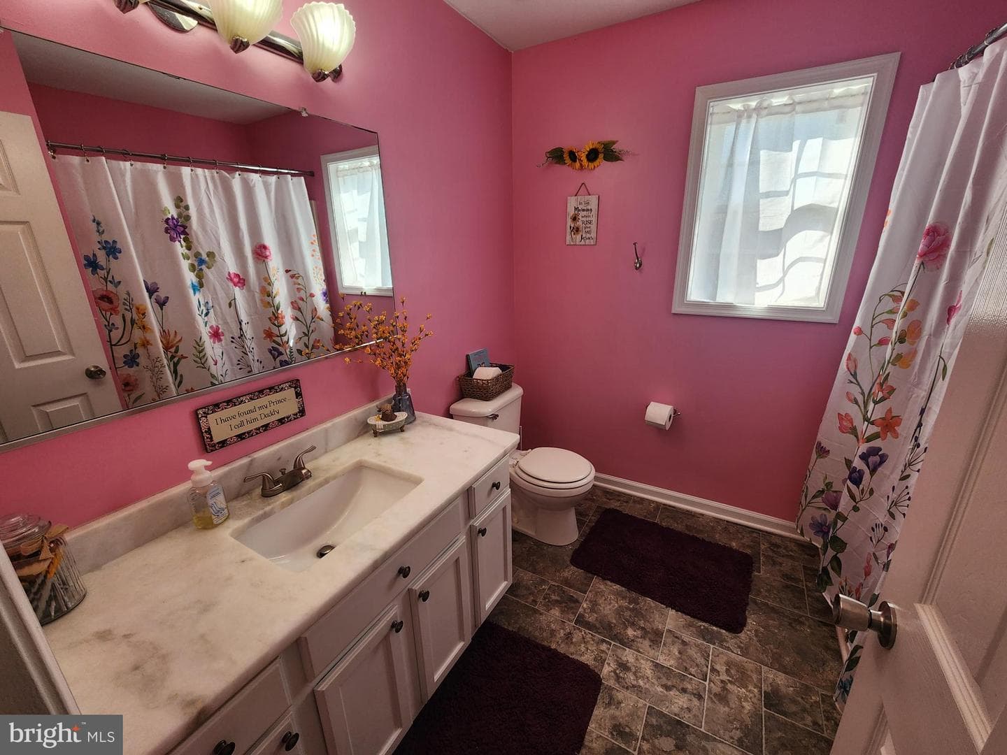 185 Embassy Court photo 24