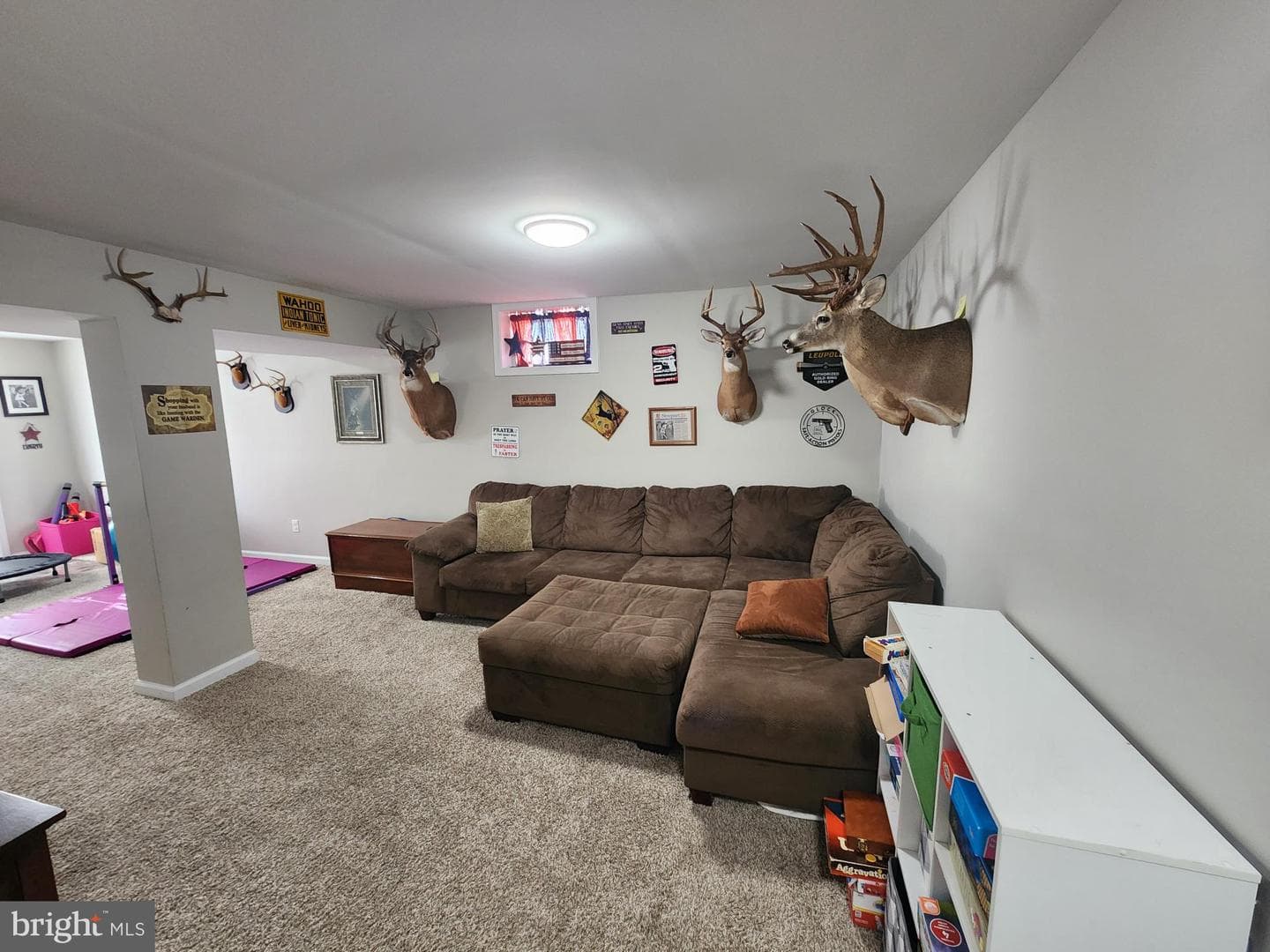 185 Embassy Court photo 28