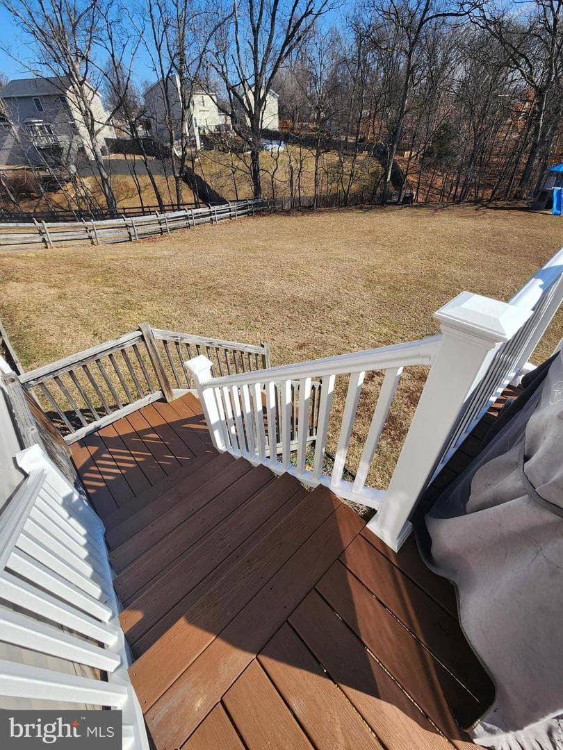 185 Embassy Court photo 41