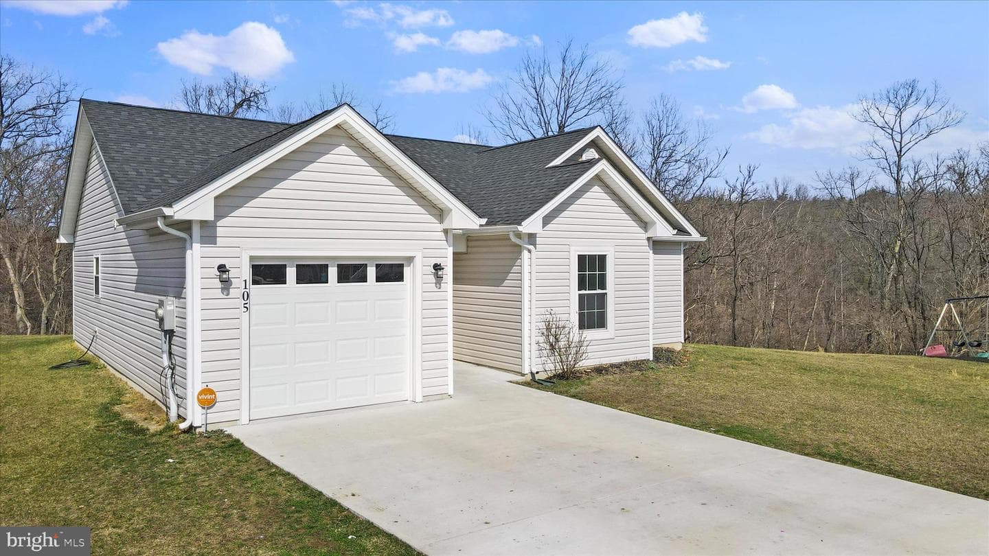 105 Whippet Court photo 3