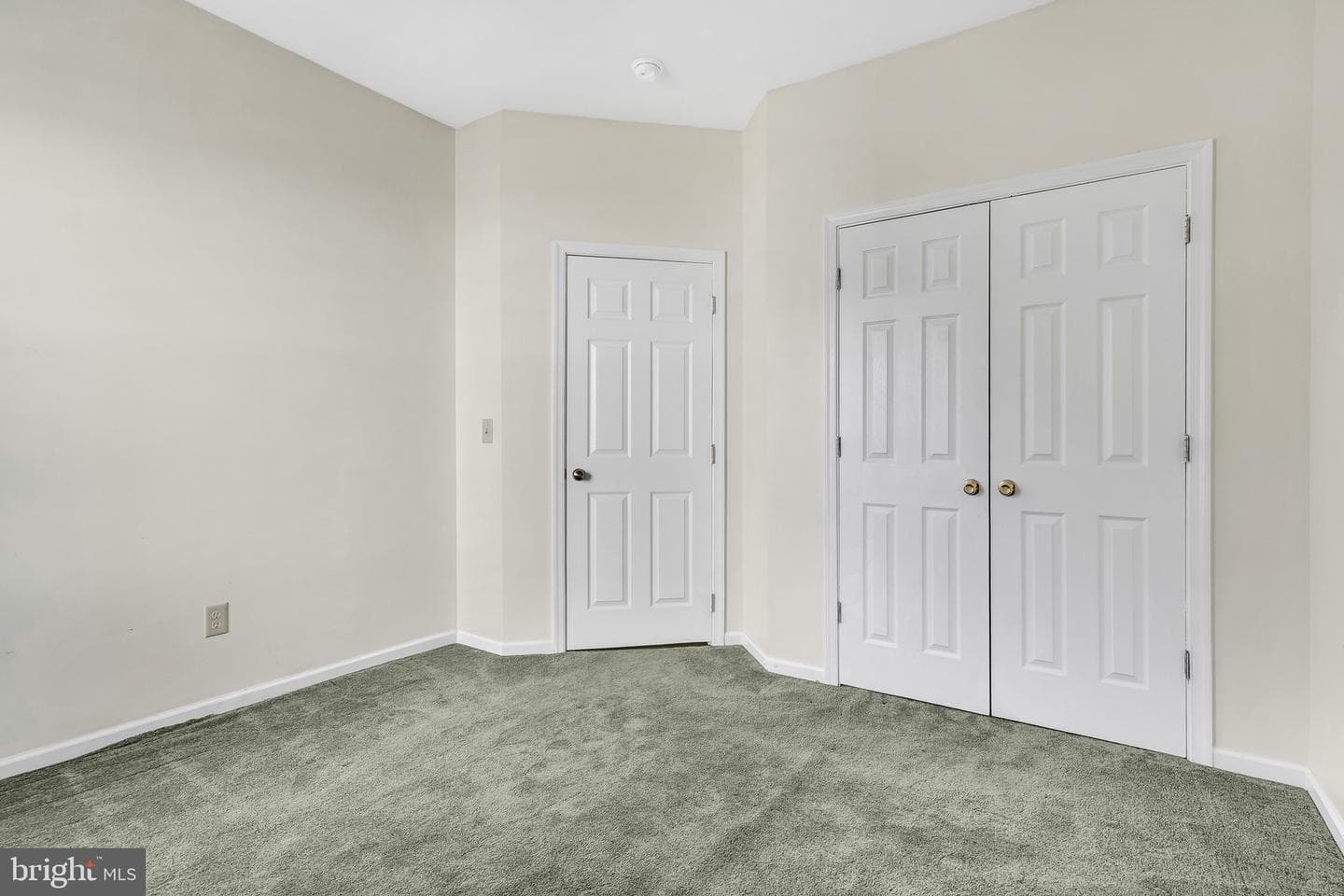293 Pastoral Court photo 20