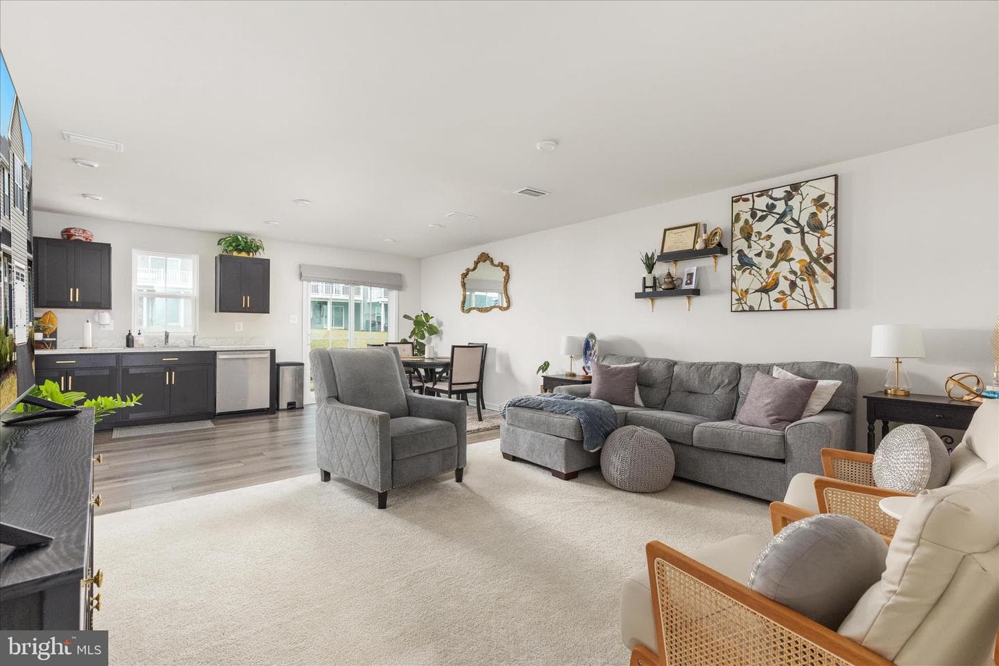 130 Calais Place photo 11